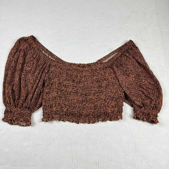 Urban Outfitters Smocked Cropped Top Animal Print Off The Shoulder Shirt LARGE - Picture 1 of 11